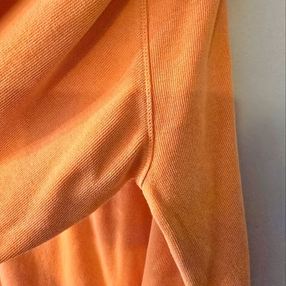 Tommy Bahama pull over sweater - Picture 11 of 11